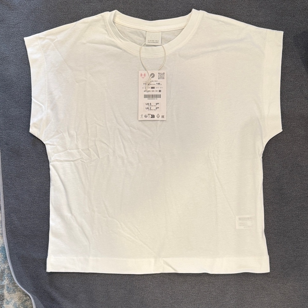 Zara girls White Tee with Tag